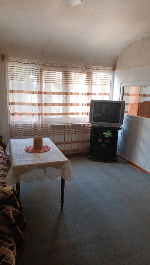 Arman Guest House Dilidzjan Buitenkant foto